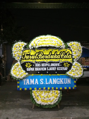 Papan Bunga Duka di Sindanggalih